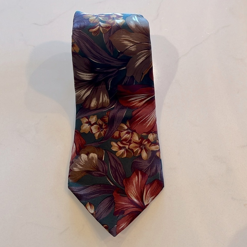 Christian Dior Floral Italian Silk Necktie